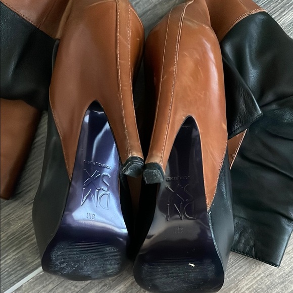 Donald J Pliner DMSX Jaylan two toned heel boots - Picture 9 of 9